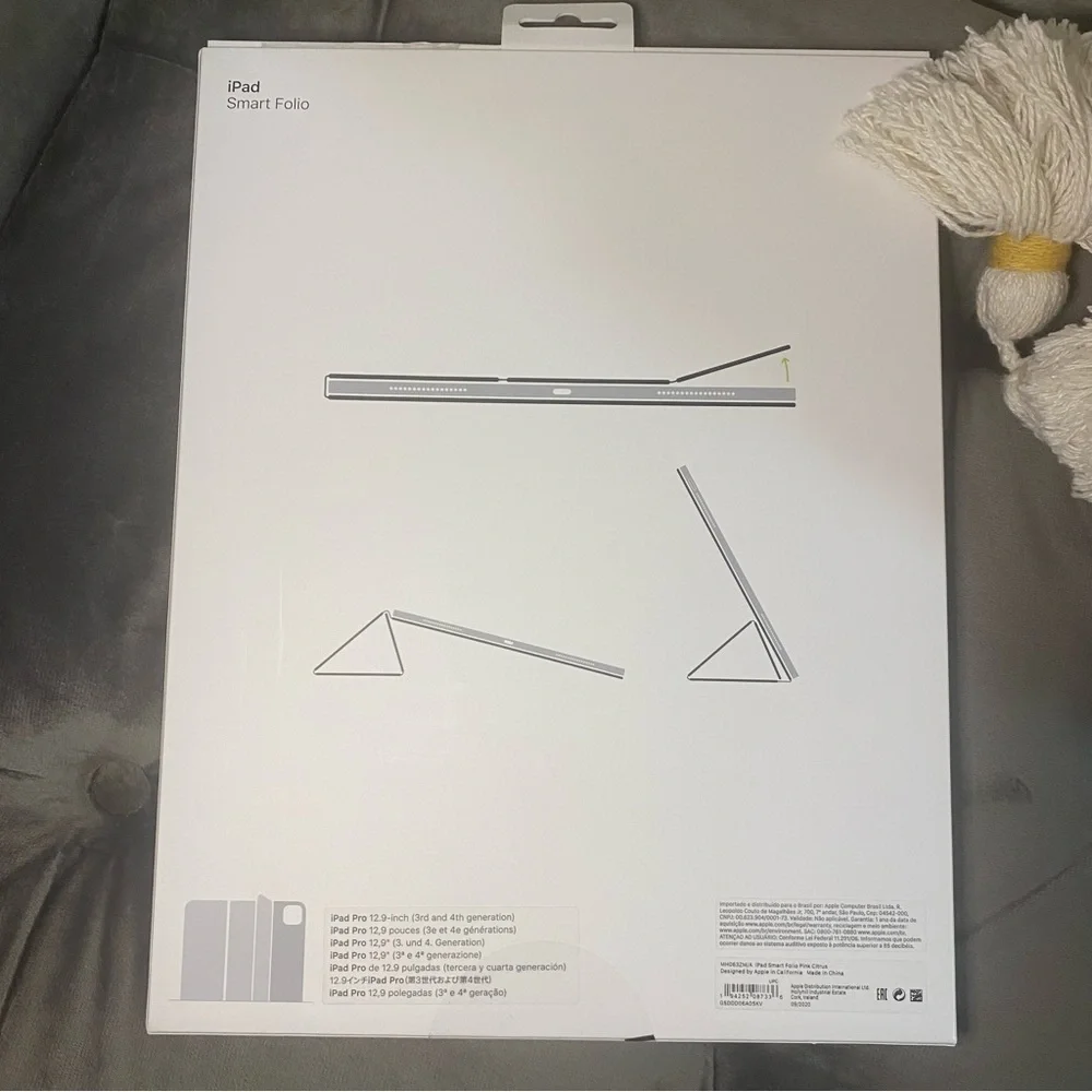 New Apple iPad Smart Folio Case - iPad Pro 12.9-inch (3rd and 4th generation)